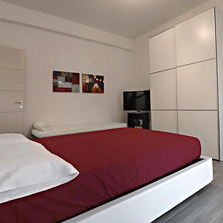 Affittacamere 3 Art Cagliari Luaran gambar