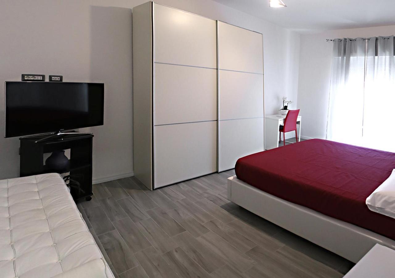 Affittacamere 3 Art Cagliari Luaran gambar